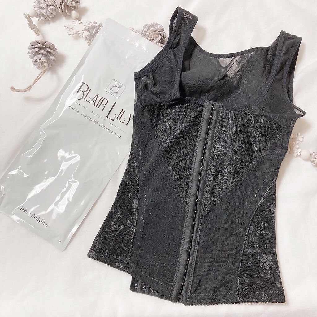 Rie_beauty on LIPS 「産後の体型崩れが気になってコルセットをつけてみました!産後、姿..」(2枚目)