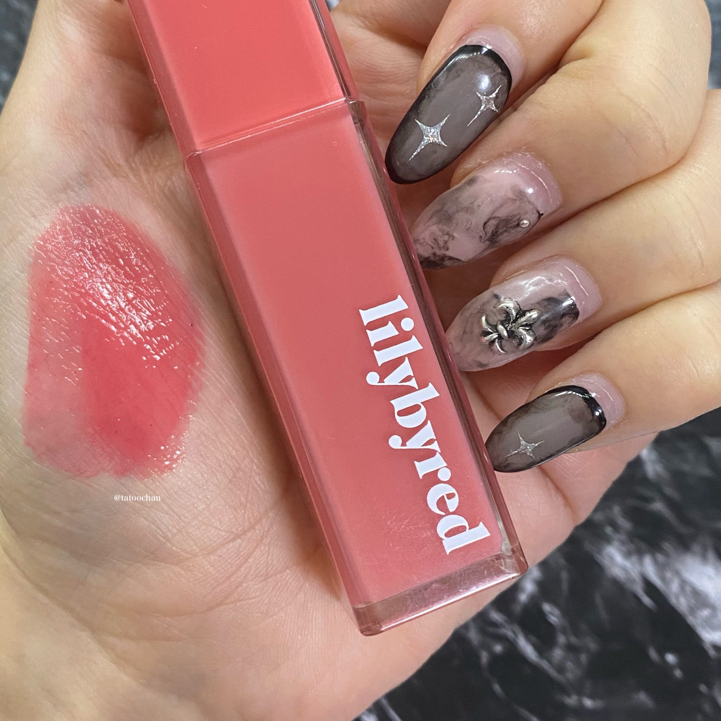 ブラッディライアー コーティングティント/lilybyred/リップティントを使ったクチコミ(4枚目)