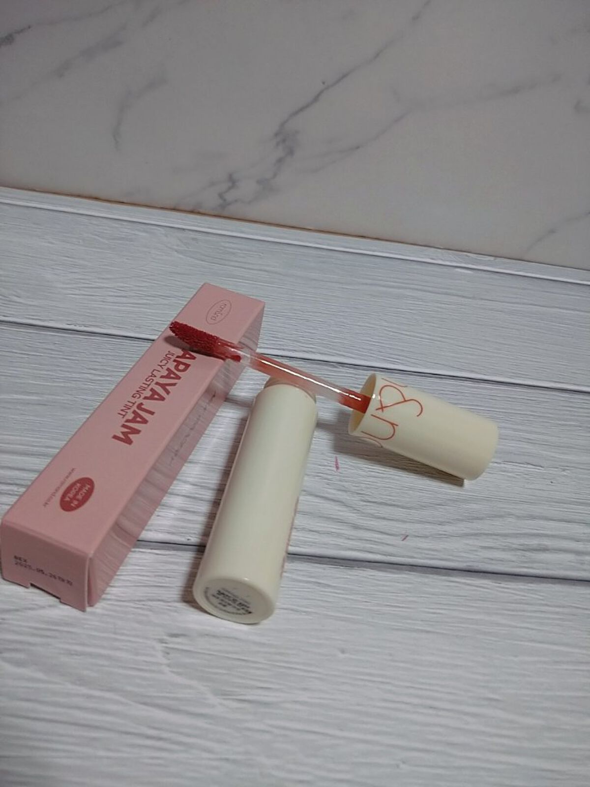 ジューシーラスティングティント/rom&nd/リップティントを使ったクチコミ（1枚目）