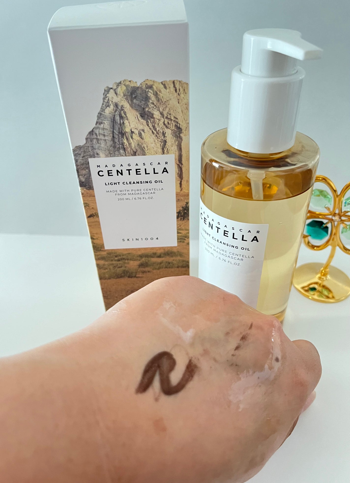 ðMINIðããã on LIPS ãSKIN1004ã»ã³ãã©ã¯ã¬ã³ãžã³ã°ãªã€ã«200mlâŒâ¢â¢ââ..ãïŒ2æç®ïŒ