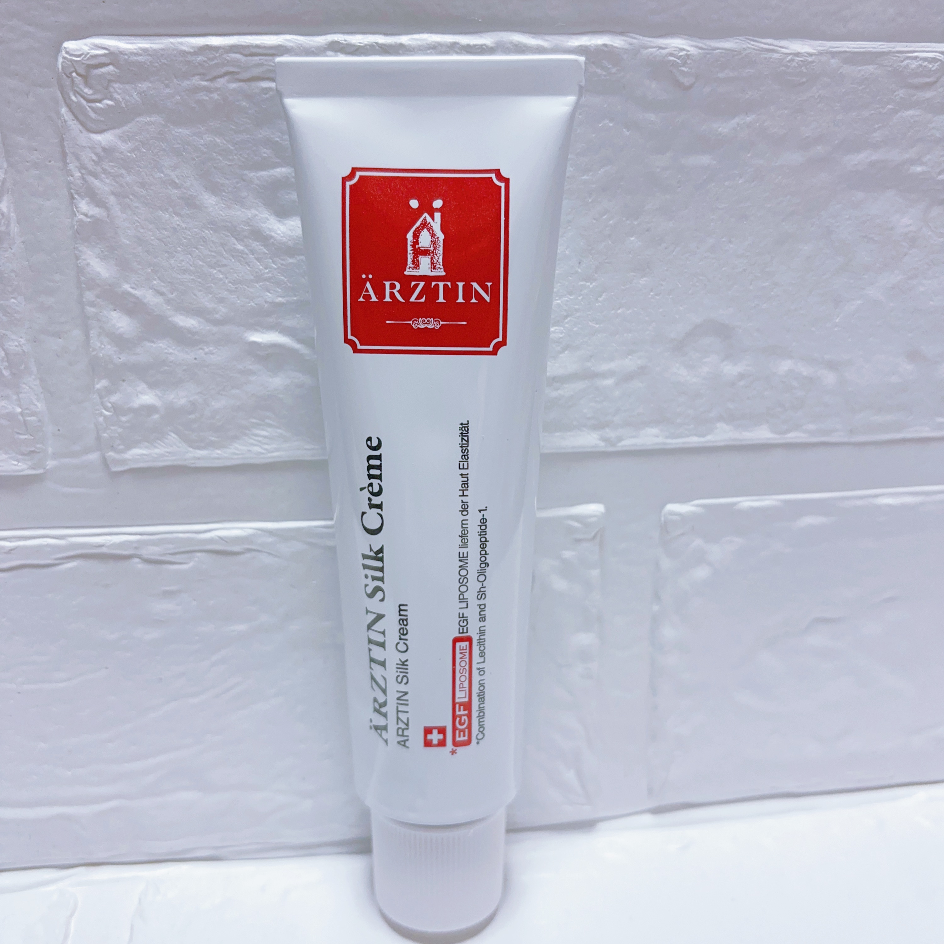 ÄRZTIN エルツティン 化粧水 クリーム 洗顔料 美容液 シルククリーム｜エルツティンの口コミ - 水分系シルキーな