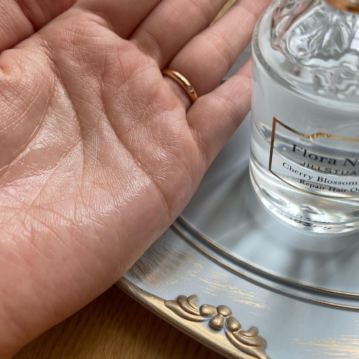 チェリーブロッサム リペアヘアオイル/Flora Notis JILL STUART/ヘアオイルを使ったクチコミ(6枚目)