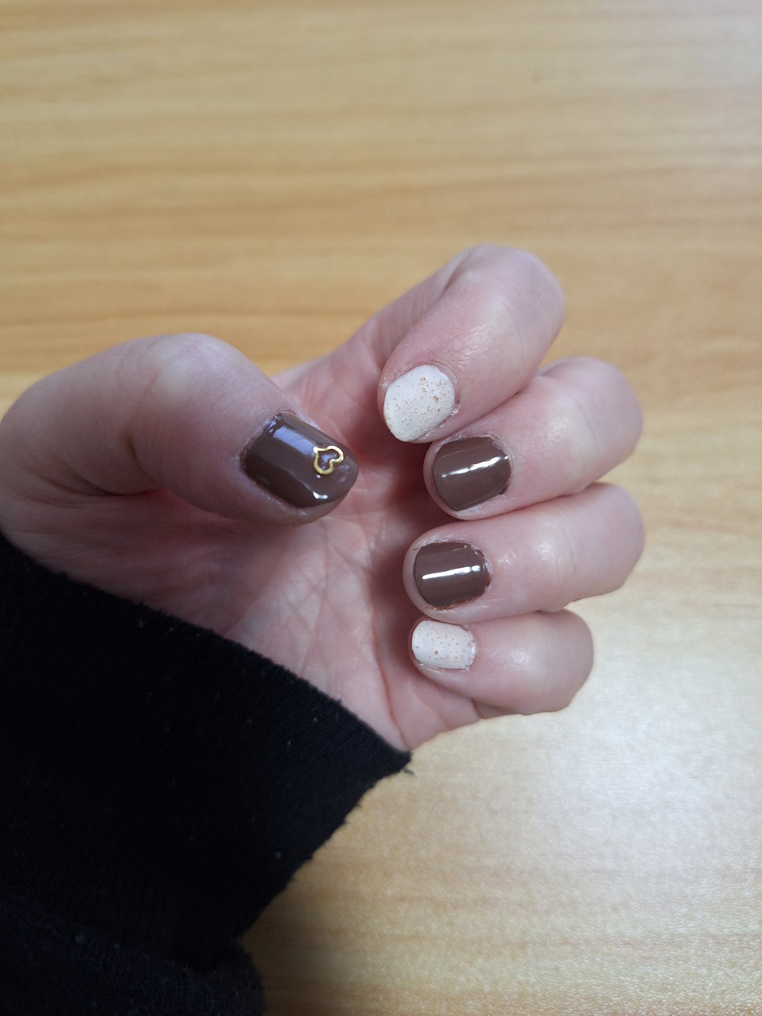 カラフルネイルズ/キャンメイク/マニキュアを使ったクチコミ（1枚目）