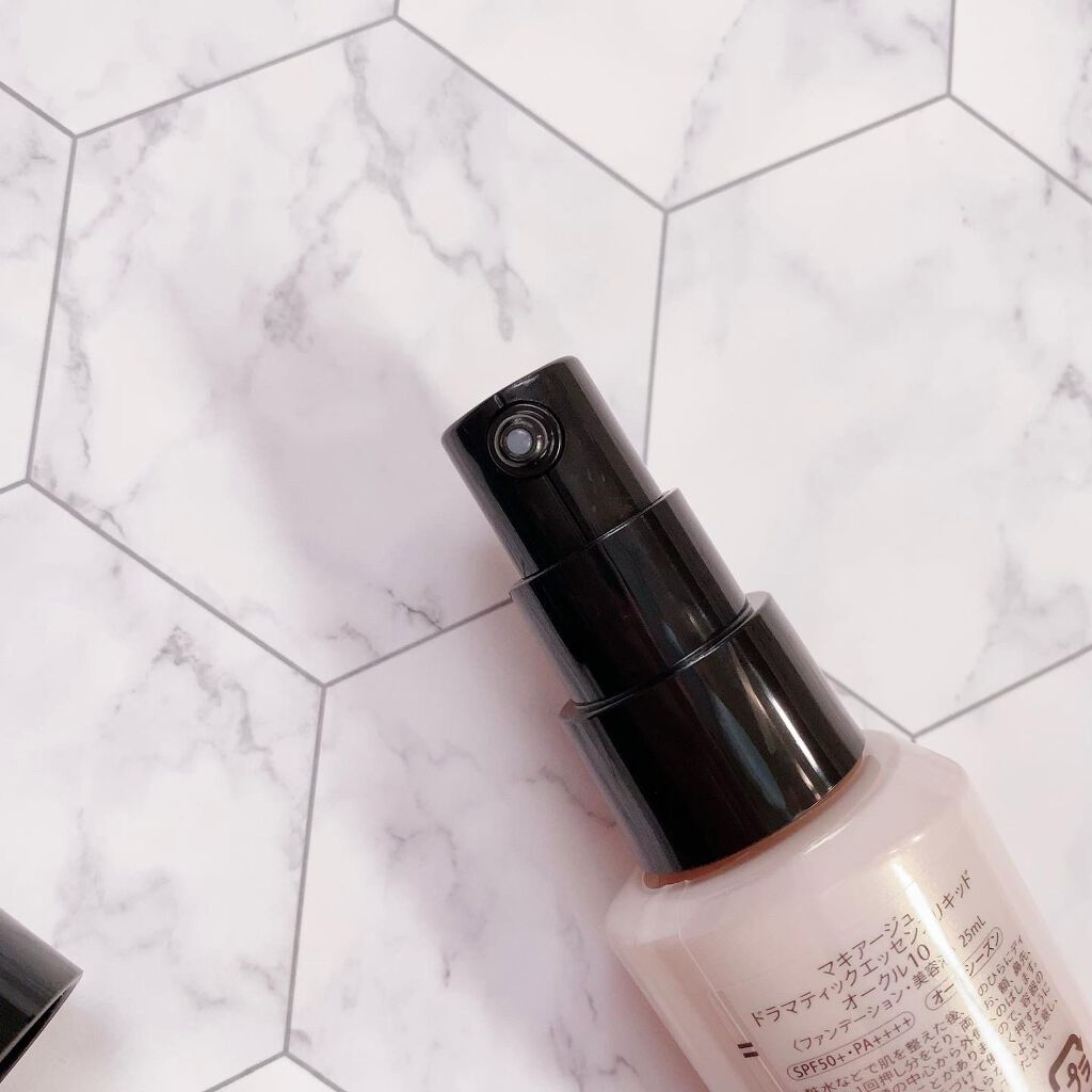 ドラマティックエッセンスリキッド/マキアージュ/リキッドファンデーションを使ったクチコミ(3枚目)