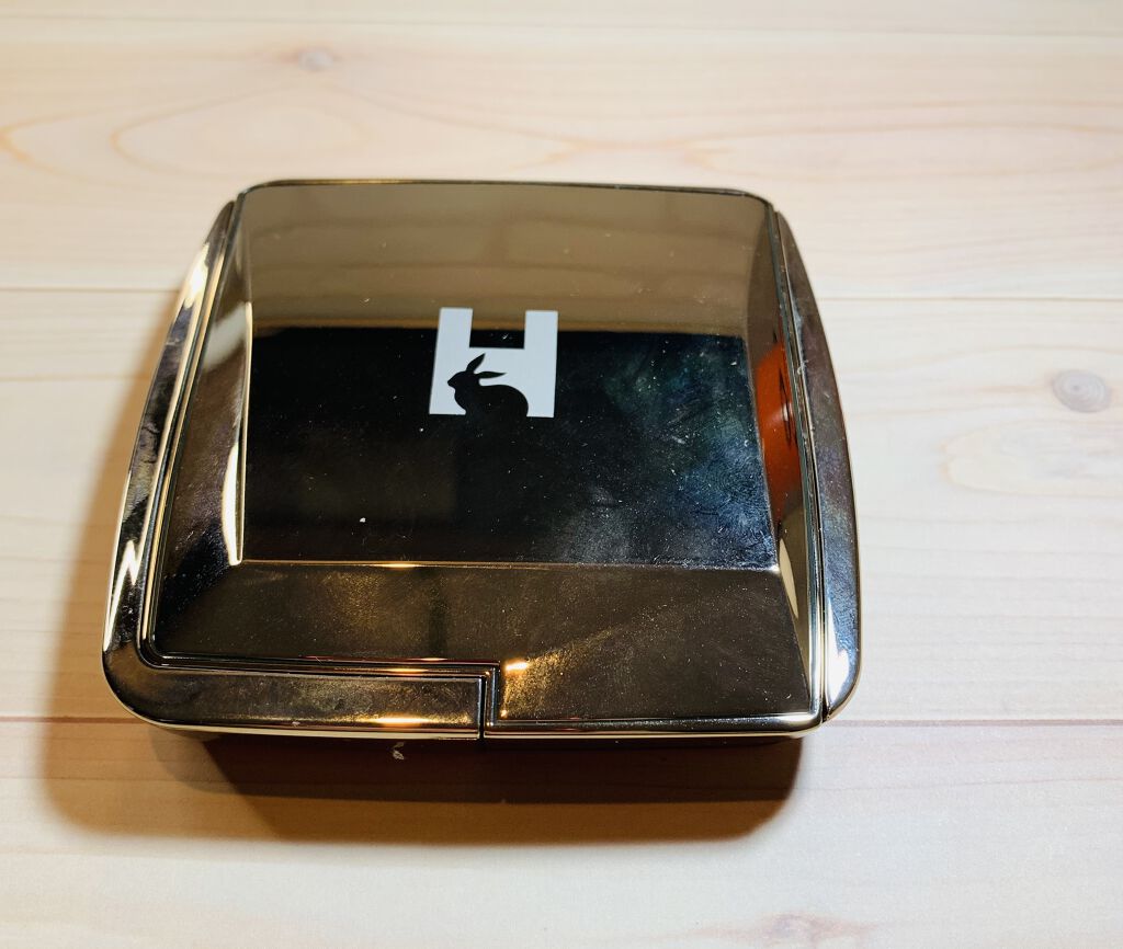 HOURGLASS Ambient Lighting Edit Miniのクチコミ「#目指せツヤ肌美人  

アワーグラス

アンビエントライティングエディットミニ-スカルプチャ.....」（2枚目）