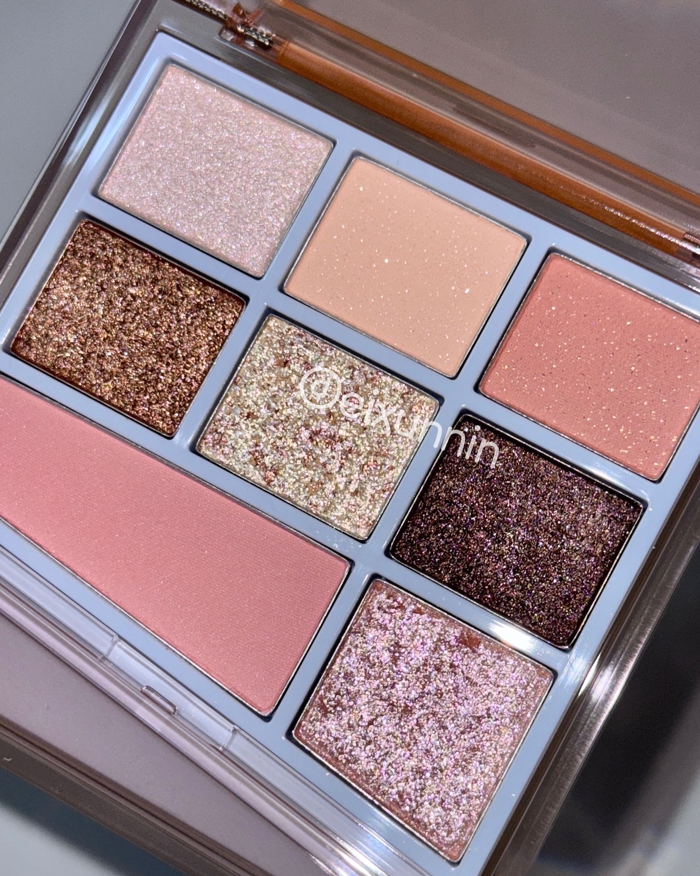 シャンデリアエディション(アイシャドウ/リップグロス) アイシャドウパレット　シャンデリア/espoir/メイクアップキットを使ったクチコミ（2枚目）