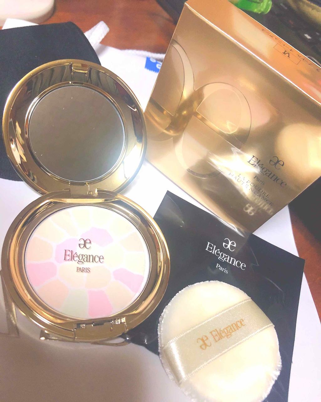 ラ プードル オートニュアンス/Elégance/プレストパウダーを使ったクチコミ(1枚目)