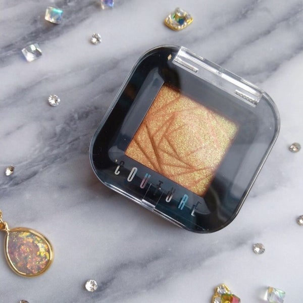 もうすぐやってくるハロウィンシーズンにも☆キラキラ可愛いラメアイシャドウ7選