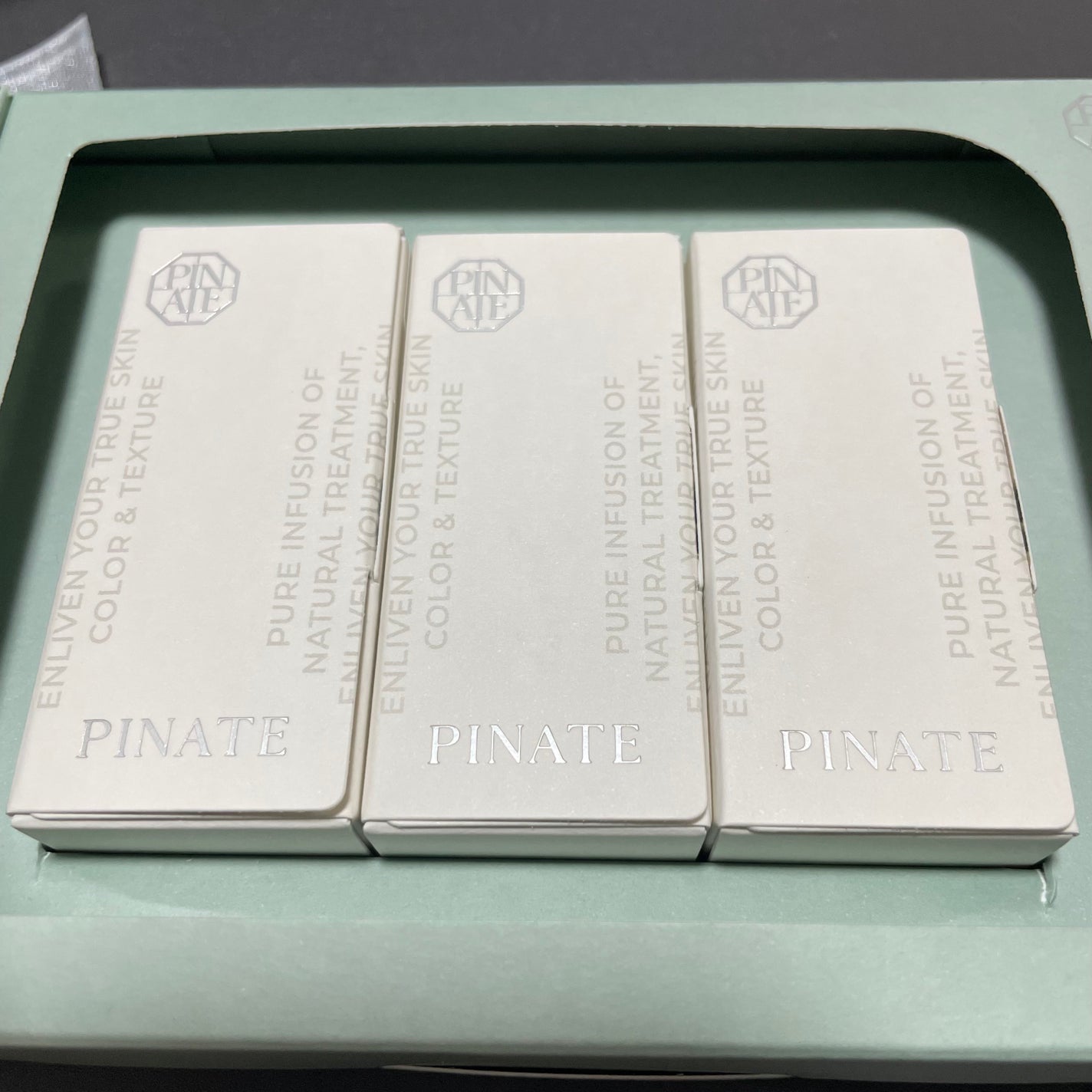 ナチュラルブルームリップオイルセラム 3色セット/PINATE/リップグロスを使ったクチコミ(2枚目)