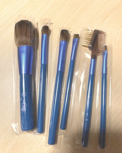 アナと雪の女王 メイクブラシ/ディズニーストア/その他キットセットを使ったクチコミ(2枚目)