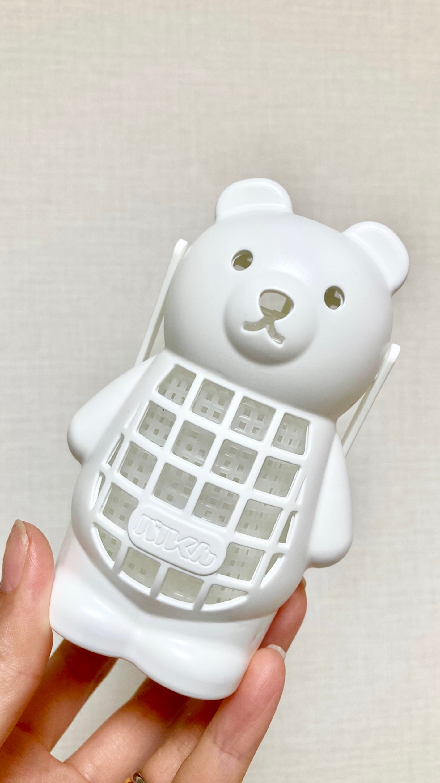 嘘が苦手なくま on LIPS 「これ、なんでしょう?(知らない方へ)ダイソーで100円です!激..」(1枚目)