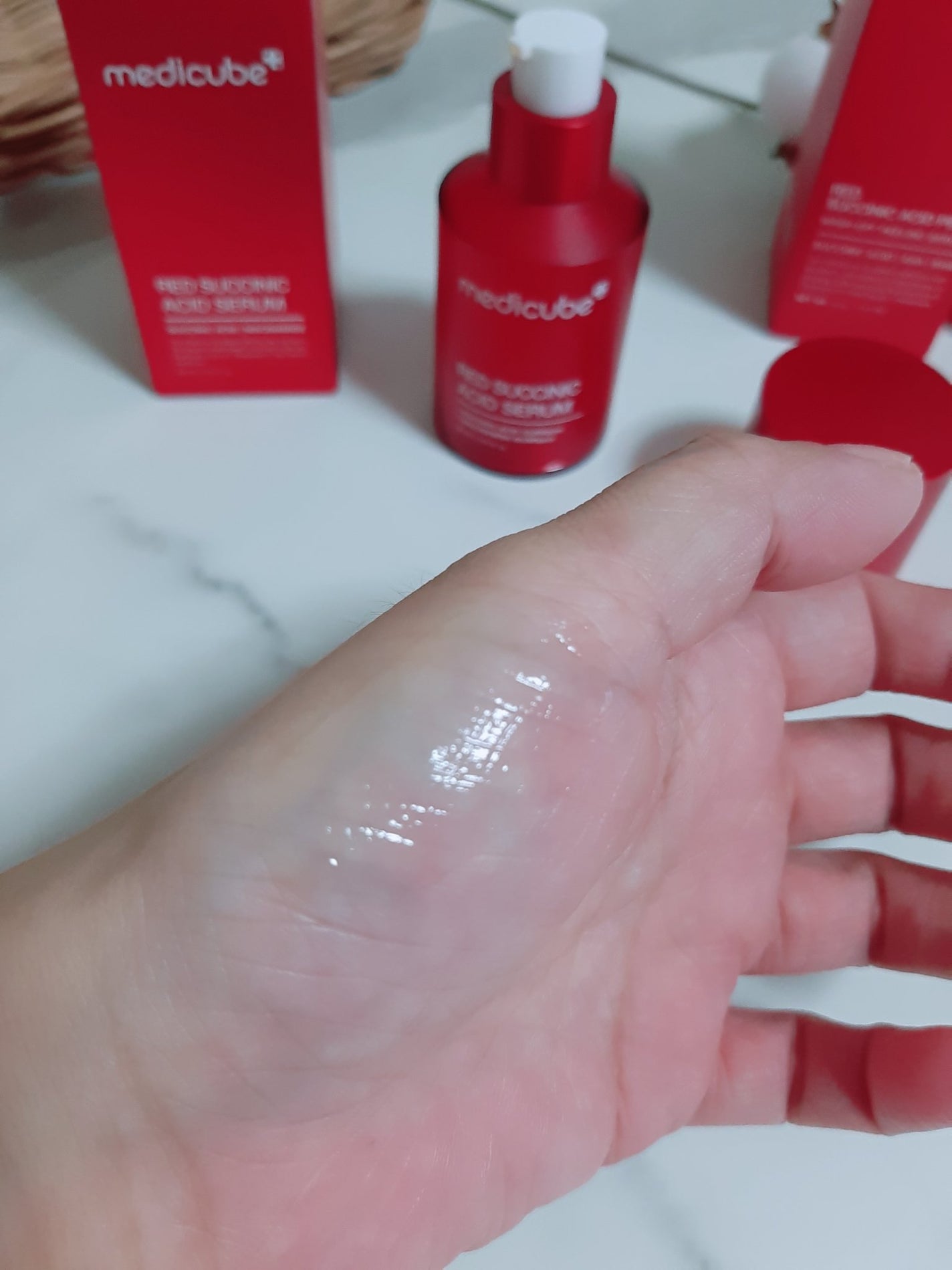 レッドアクネピーリングセラム/MEDICUBE/美容液を使ったクチコミ(8枚目)