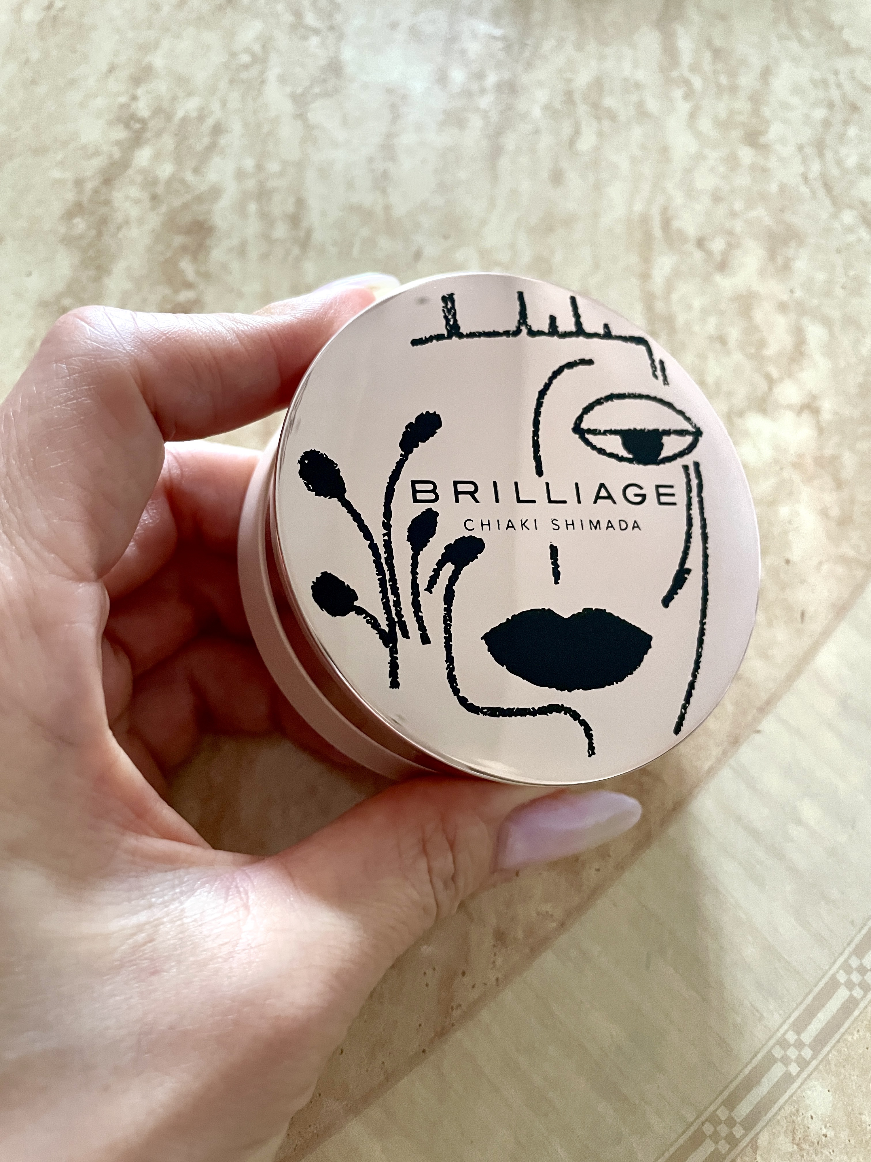 パウダリーファンデーション オーセンティックウーマン ダズリング スキン/ブリリアージュ/パウダーファンデーションを使ったクチコミ（1枚目）