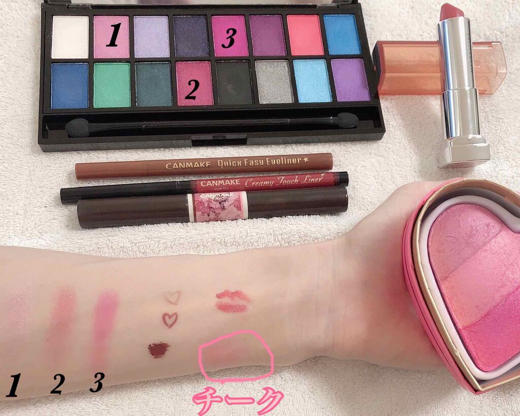 ブラッシング ハート ハートブラッシャー/MAKEUP REVOLUTION/パウダーチークを使ったクチコミ（2枚目）