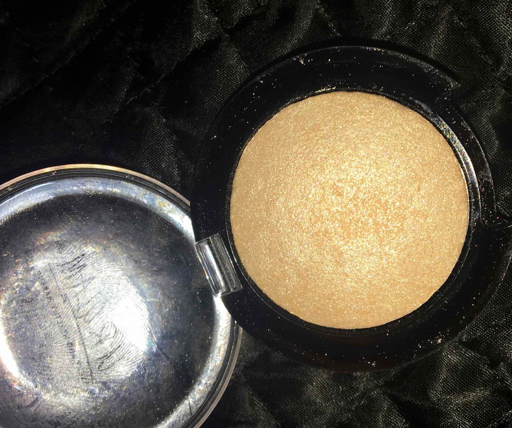 UR GLAM　EYE & CHEEK COLOR/U R GLAM/単色アイシャドウを使ったクチコミ（1枚目）