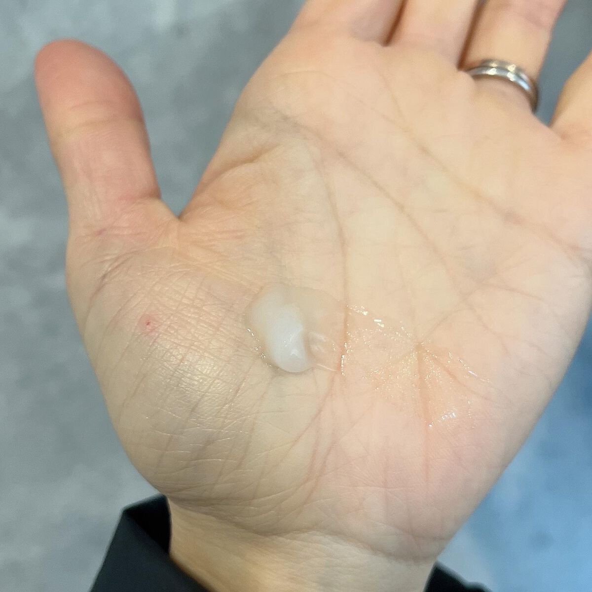 エッセンス ジェル/イオナ スパ＆ミネラル/オールインワン化粧品を使ったクチコミ（3枚目）