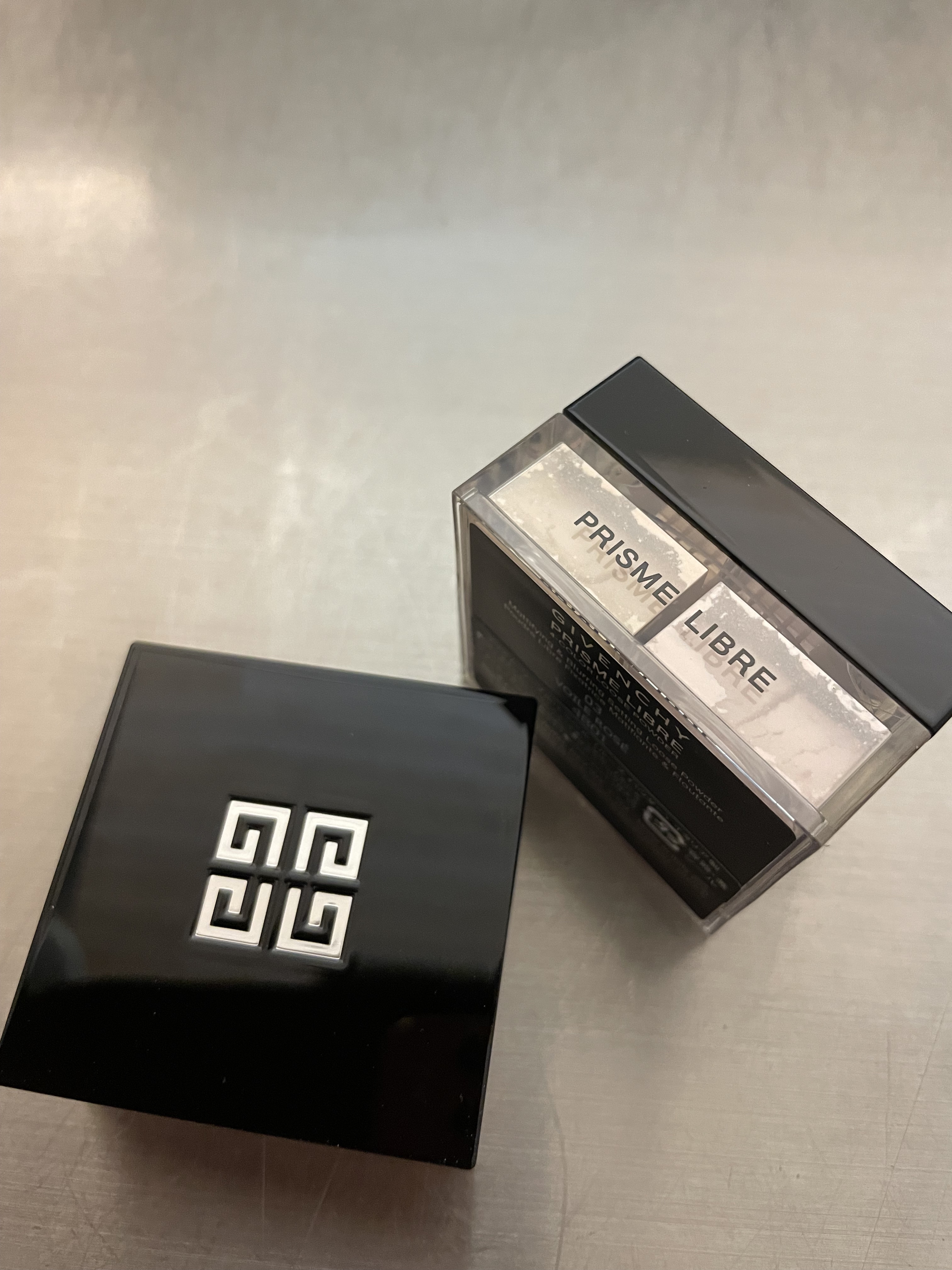 プリズム・リーブル No.03 ローズ・ヴェイル/GIVENCHY/ルースパウダーを使ったクチコミ（2枚目）