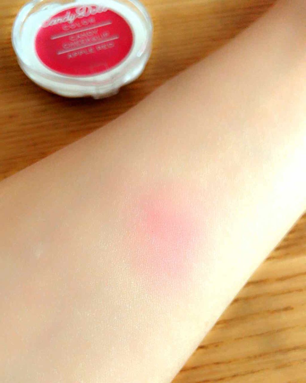 キャンディリップ＆チーク アップルレッド/CandyDoll/ジェル・クリームチークを使ったクチコミ（3枚目）