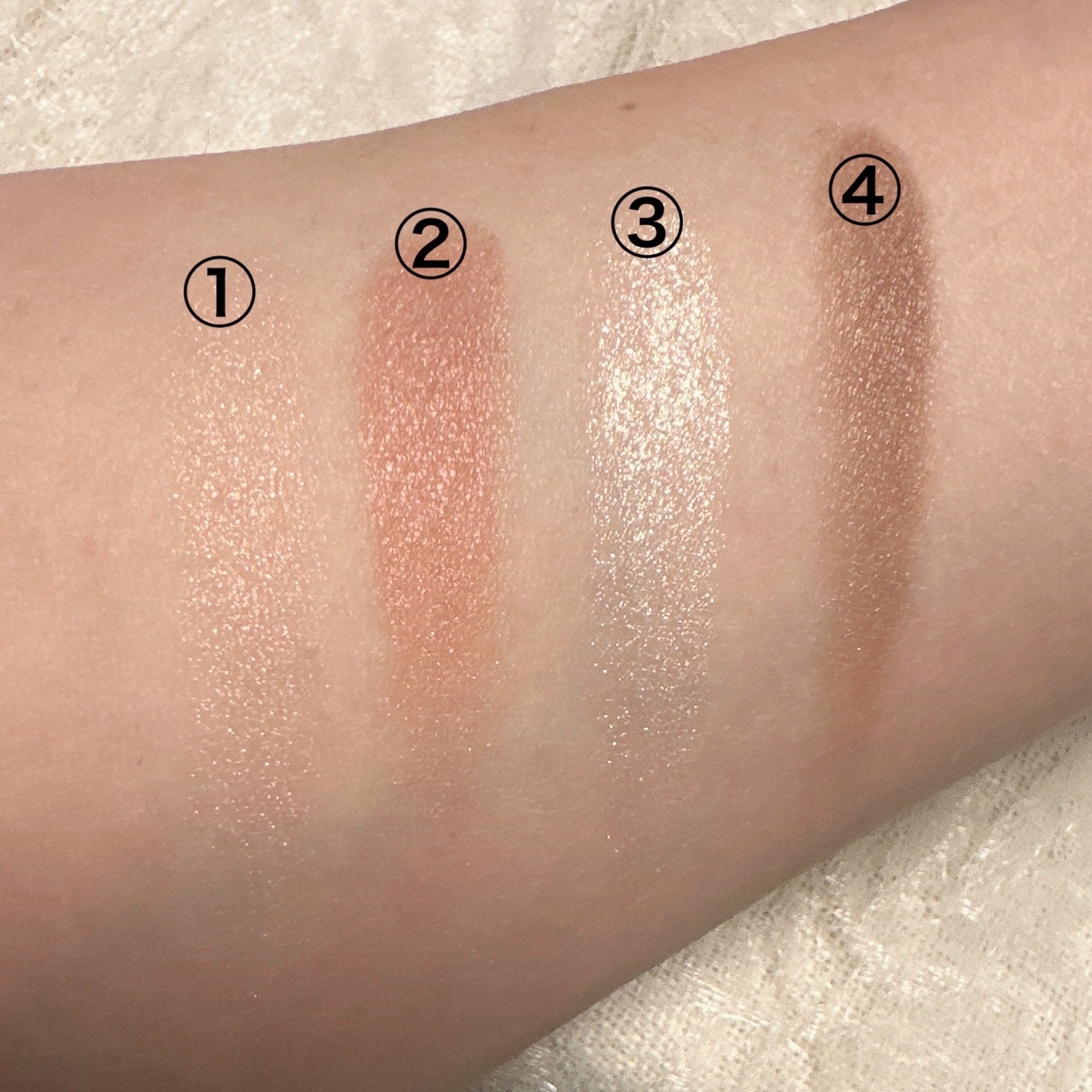 フォートーンズスタイリングアイズ/オルビス/パウダーアイブロウを使ったクチコミ（3枚目）