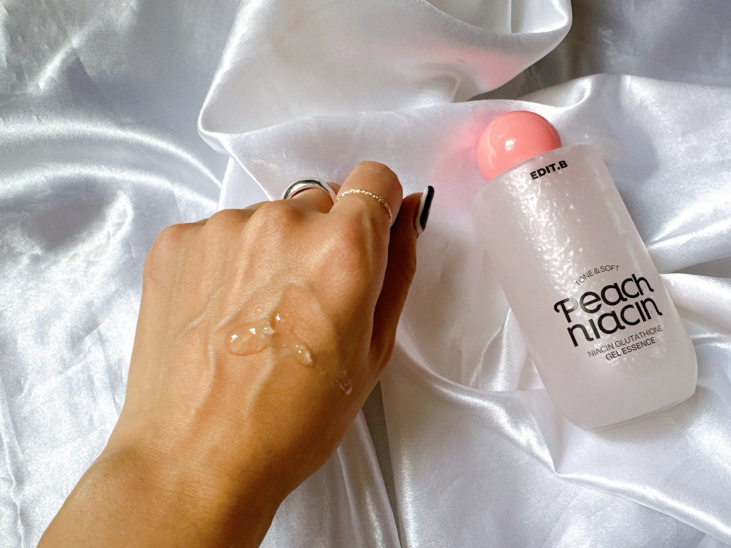 ピーチ ナイアシンアミド GLT ジェルエッセンス/EDIT.B/美容液を使ったクチコミ（2枚目）