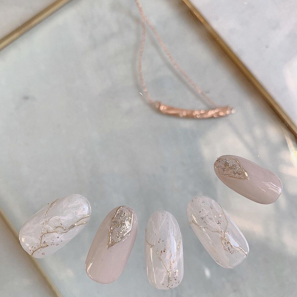 毎日投稿❤︎プチプラで小綺麗な50代を目指す‼️❤︎ on LIPS 「❤︎ライトグレーにホワイトでもやもや❤︎薄ピンク✖️グレーも春..」(1枚目)