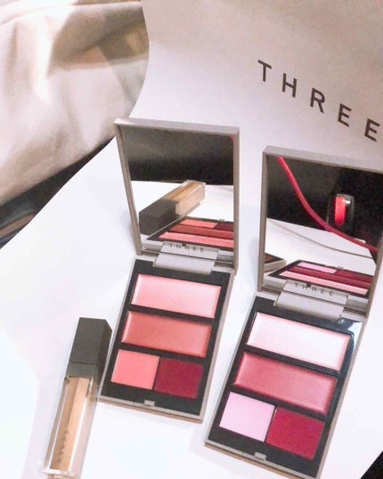 グローフリーダムパレットライジング/THREE/クリームハイライトを使ったクチコミ(2枚目)