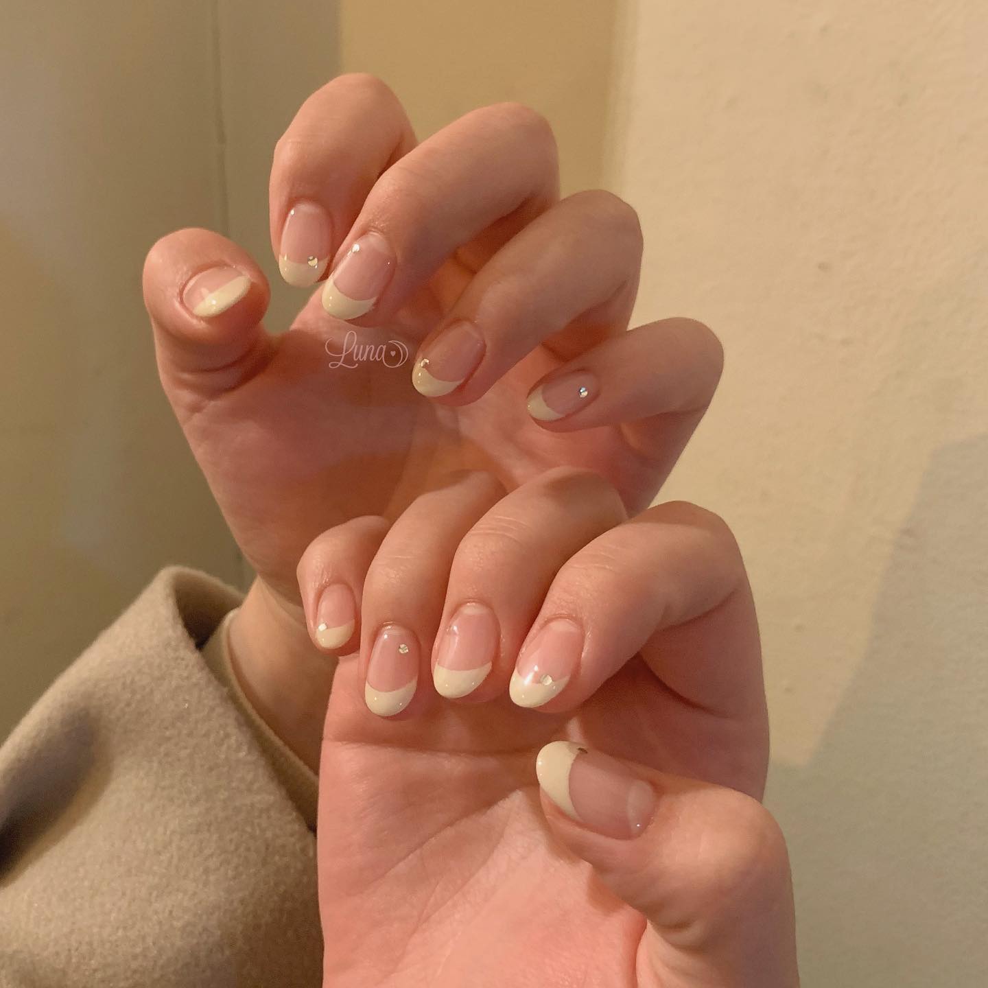 #ジェルネイル,#ワンカラーネイル,#ニュアンスネイル,#うるうるネイル,#ちゅるんネイル,#シンプルネイル,#パーツネイル,#透け感ネイル,#クリアネイル,#ぷっくりネイル,#ちぐはぐネイル,#韓国ネイル,#きらきらネイル,#うるつやネイル,#フレンチガーリーネイル,#ミルクネイル,#フレンチネイル,#アイボリーネイルのネイルデザイン