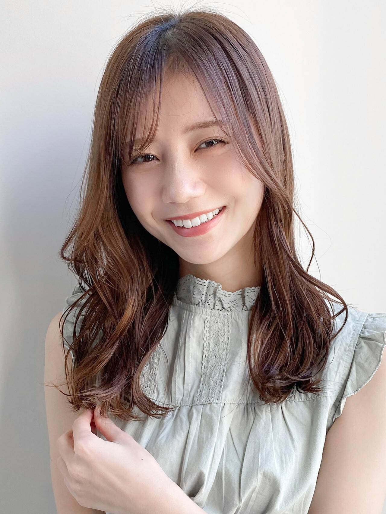 「顔タイプ「フェミニン」におすすめのメイク方法｜華やかさを活かしたメイクで垢抜けよう」の画像（#547109）