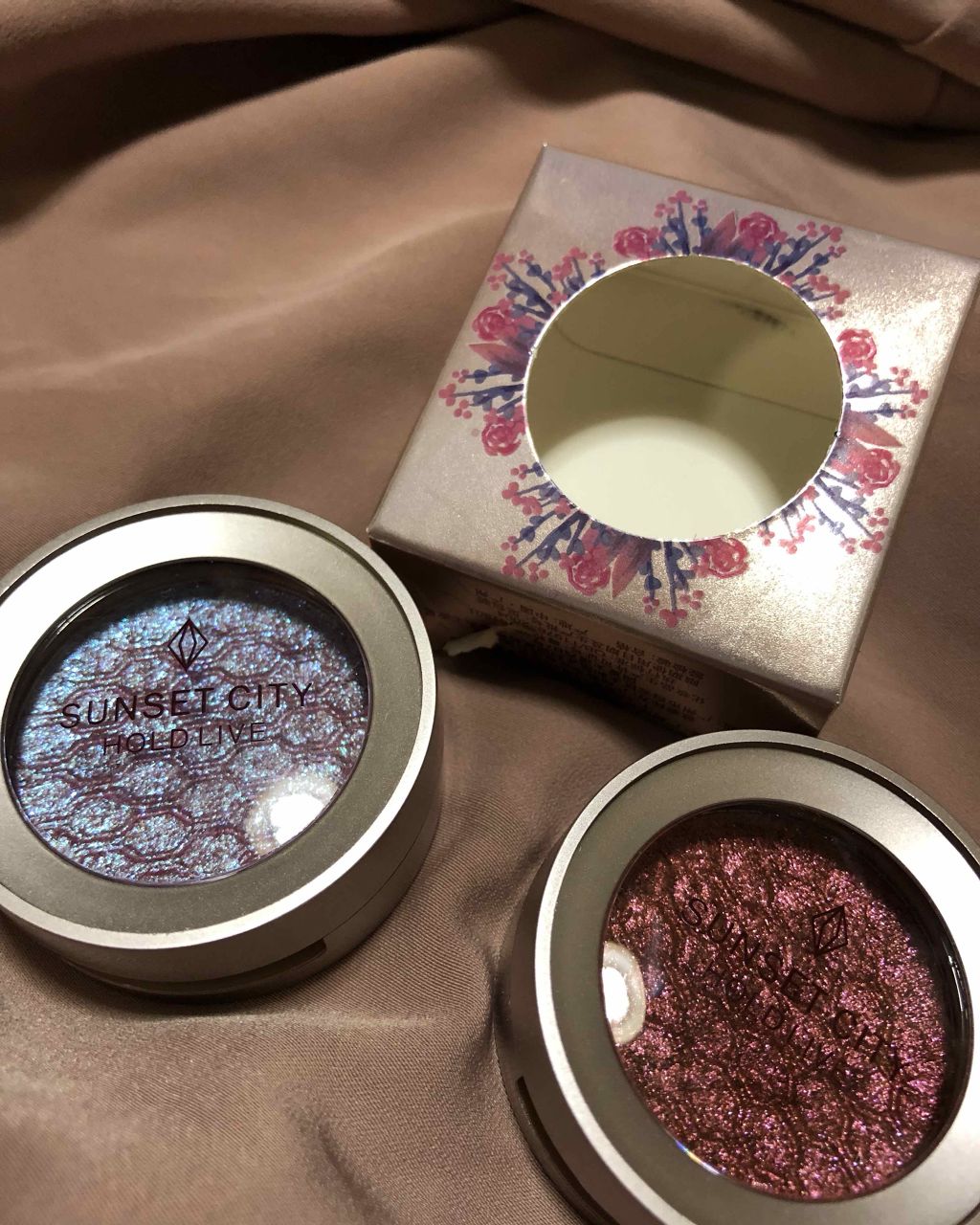 SUNSET CITY/HOLDLIVE/単色アイシャドウを使ったクチコミ(1枚目)