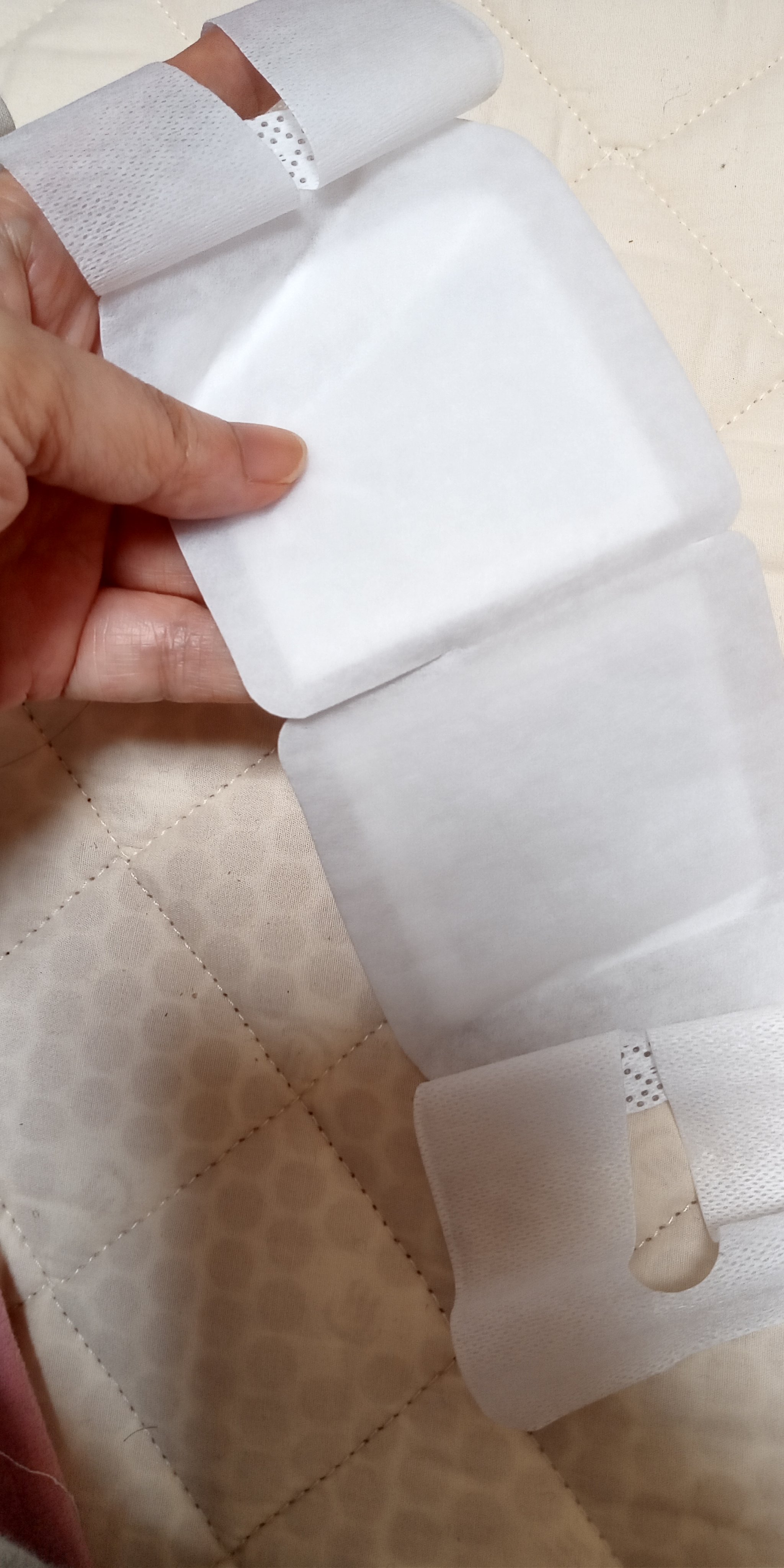 めぐりズム 蒸気でホットアイマスク カモミールの香り/めぐりズム/ホットアイマスクを使ったクチコミ（3枚目）