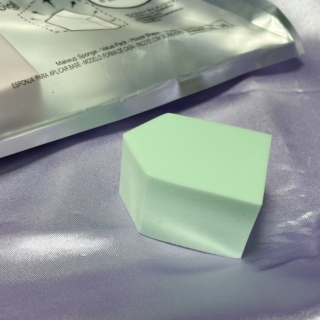 メイクアップスポンジ（バリューパック、ハウス型、１４個）/DAISO/パフ・スポンジを使ったクチコミ（2枚目）