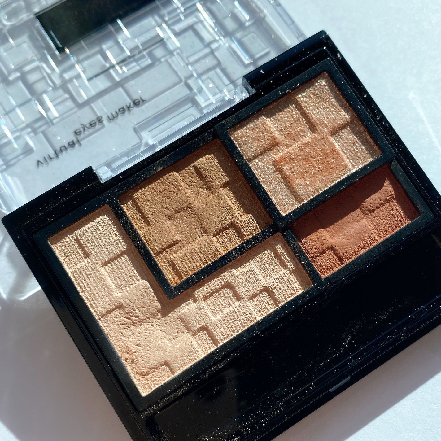 バーチャルアイズメイカー/KATE/アイシャドウパレットを使ったクチコミ(3枚目)