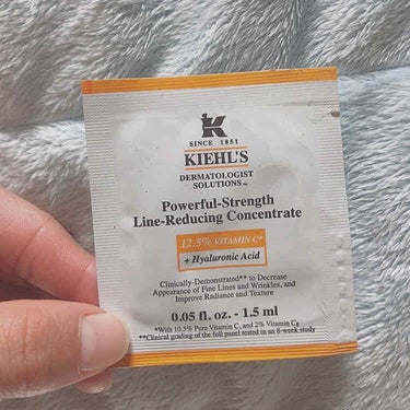 Kiehl's DS ライン コンセントレート12.5C
(美容液)1.5ml (試供品)

⭐購入場所/価格

     Kiehl's/9680円税込

⭐特徴
ビタミンC*を 配合した美容液。キメ