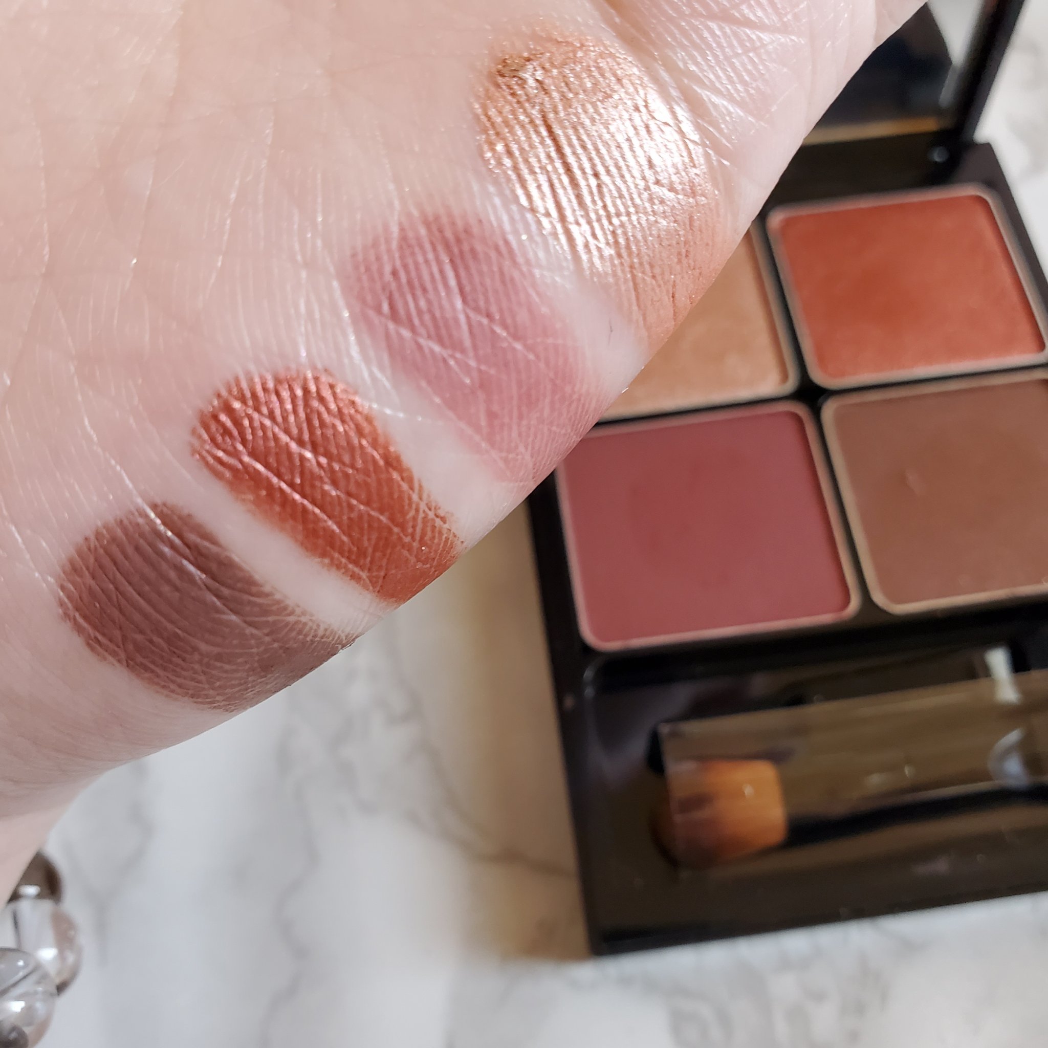 &be パレットアイシャドウ/＆be/アイシャドウパレットを使ったクチコミ（2枚目）