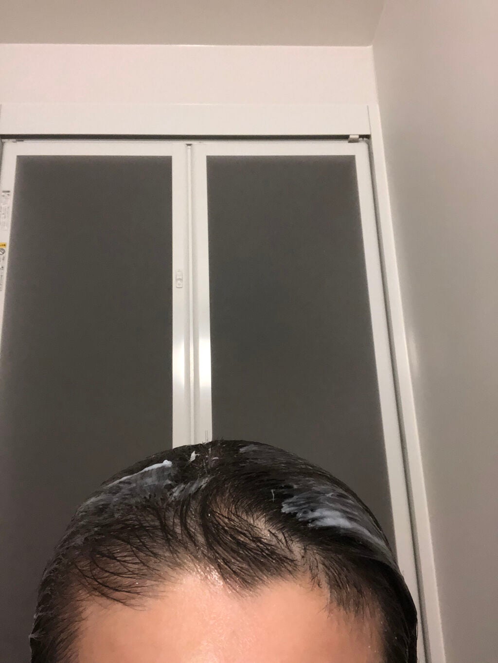 すみれホワイト@フォロバ100💅 on LIPS 「白色のこっくりしたトリートメントでおうちスパ♪毛先の傷みとうね..」(3枚目)