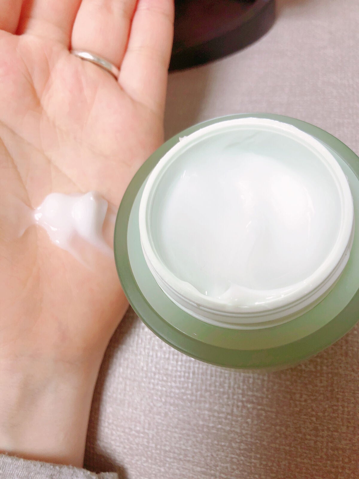 ピュアアルテミシア カーミングウォータークリーム/HANYUL(ハンユル)/フェイスクリームを使ったクチコミ(2枚目)