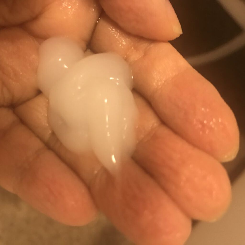 カームナイトリペアシャンプー／トリートメント/YOLU/市販シャンプーを使ったクチコミ（3枚目）