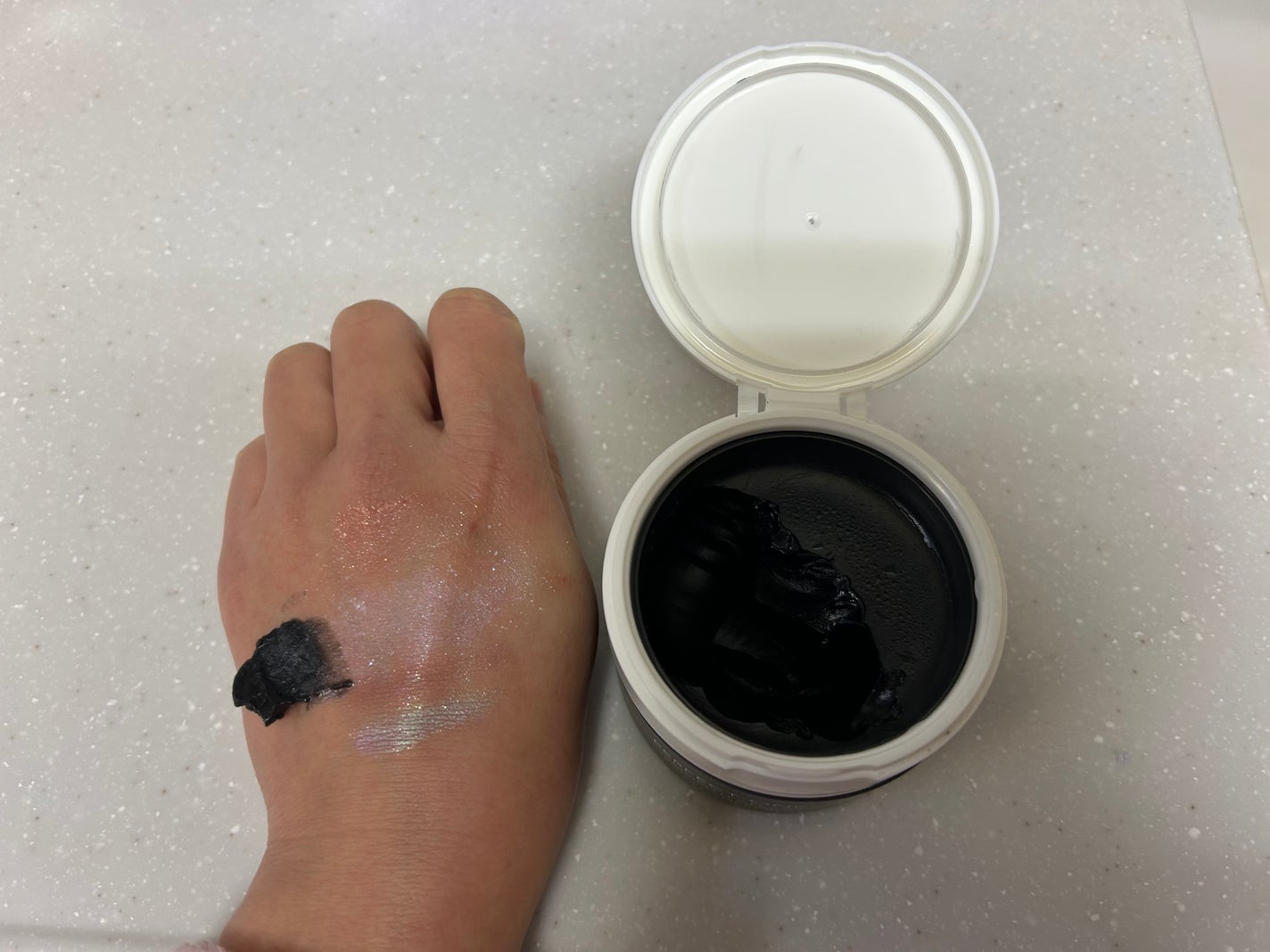 パーフェクトワンフォーカス スムースクレンジングバーム ディープブラック/PERFECT ONE  FOCUS/クレンジングバームを使ったクチコミ(2枚目)