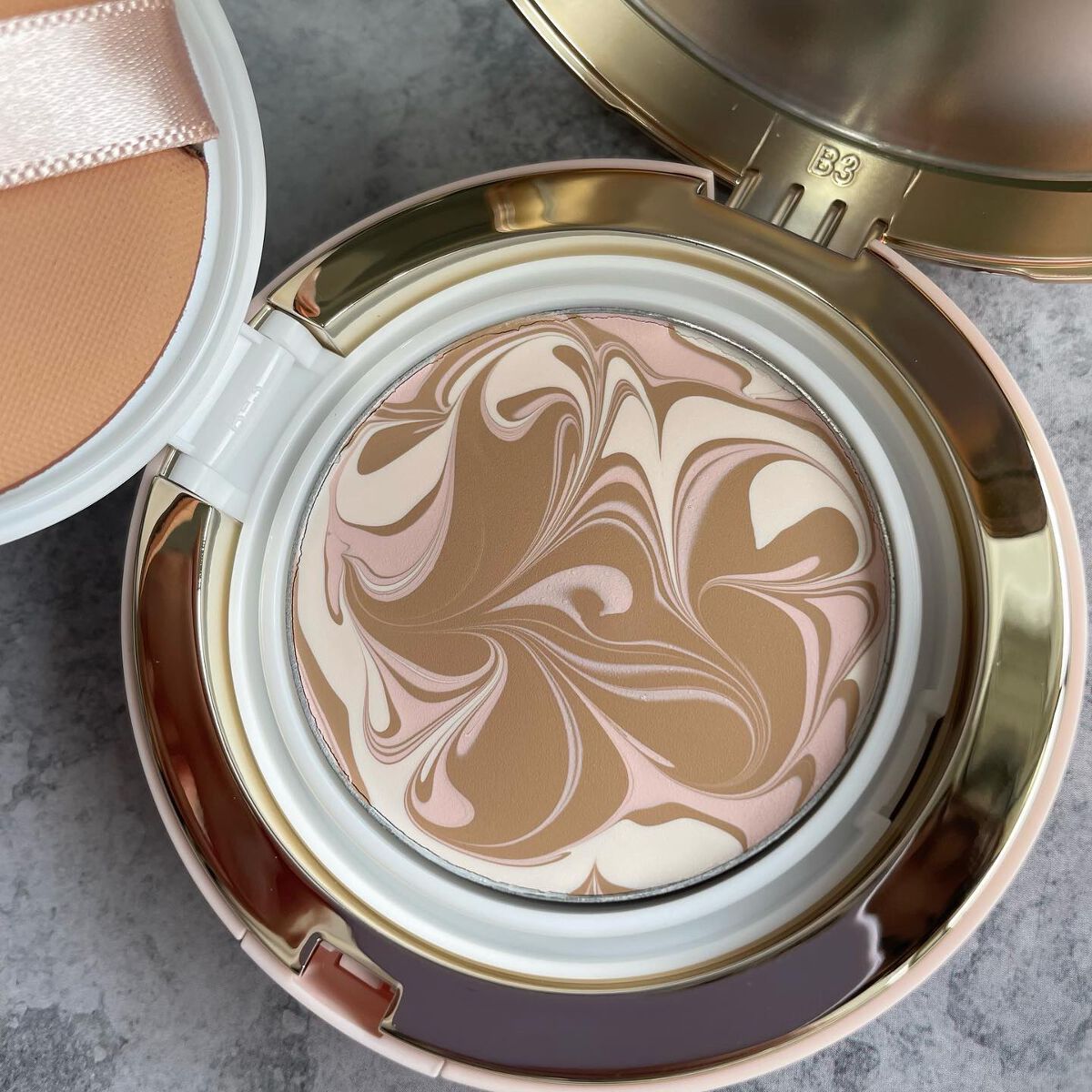 エッセンス カバー パクト モイスチャー/AGE20’s/リキッドファンデーションを使ったクチコミ(4枚目)