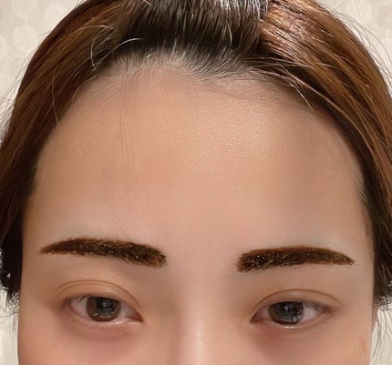 ベリサム My Brow Tattoo Packのクチコミ「⋆⸜眉ティントしてみた⸝⋆
使ったのは…
ベリサムアイカラー #LB(一番明るい色)
液は.....」(2枚目)