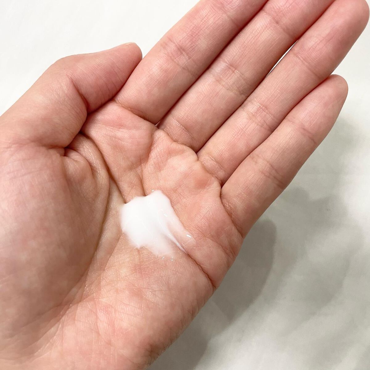 ヘパリオモイストバリア/大正製薬/ハンドクリームを使ったクチコミ（2枚目）