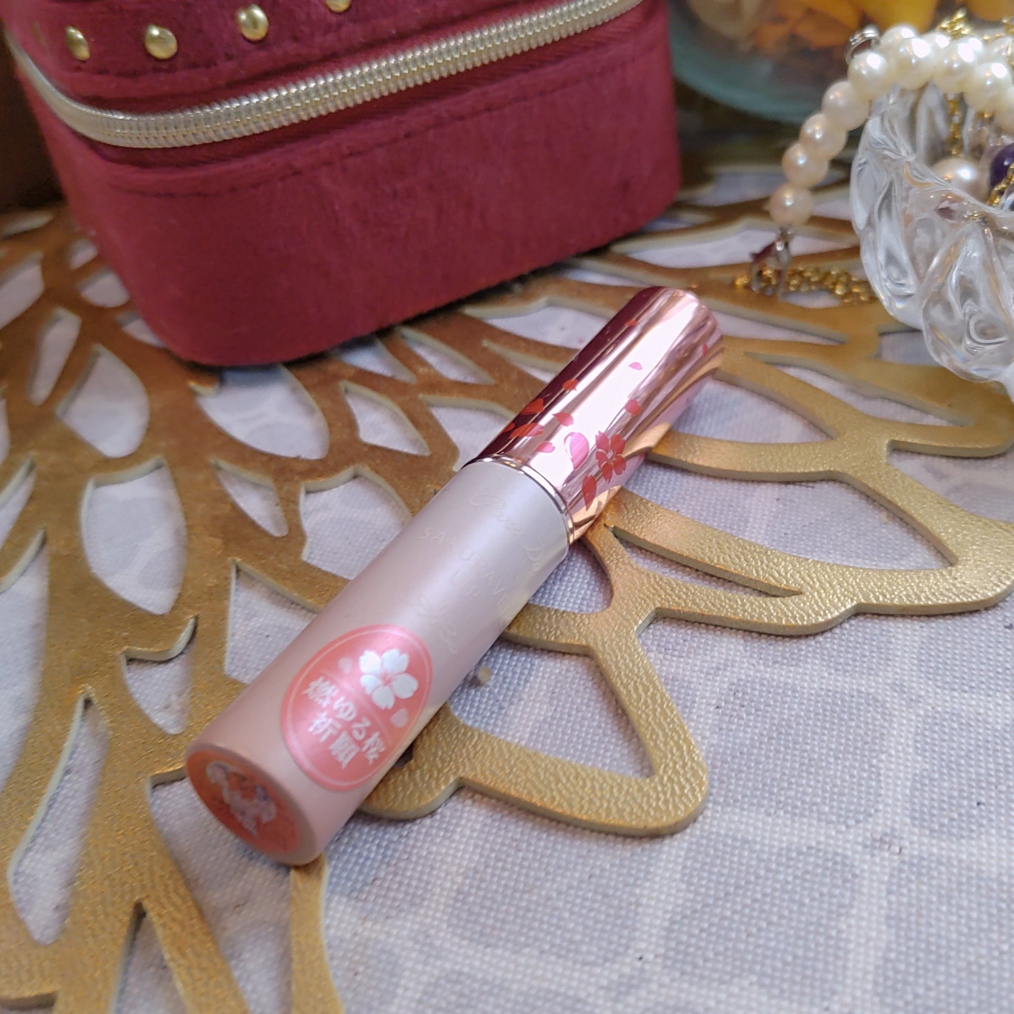 サクラヴェールリップ/パラドゥ/リップクリームを使ったクチコミ（2枚目）