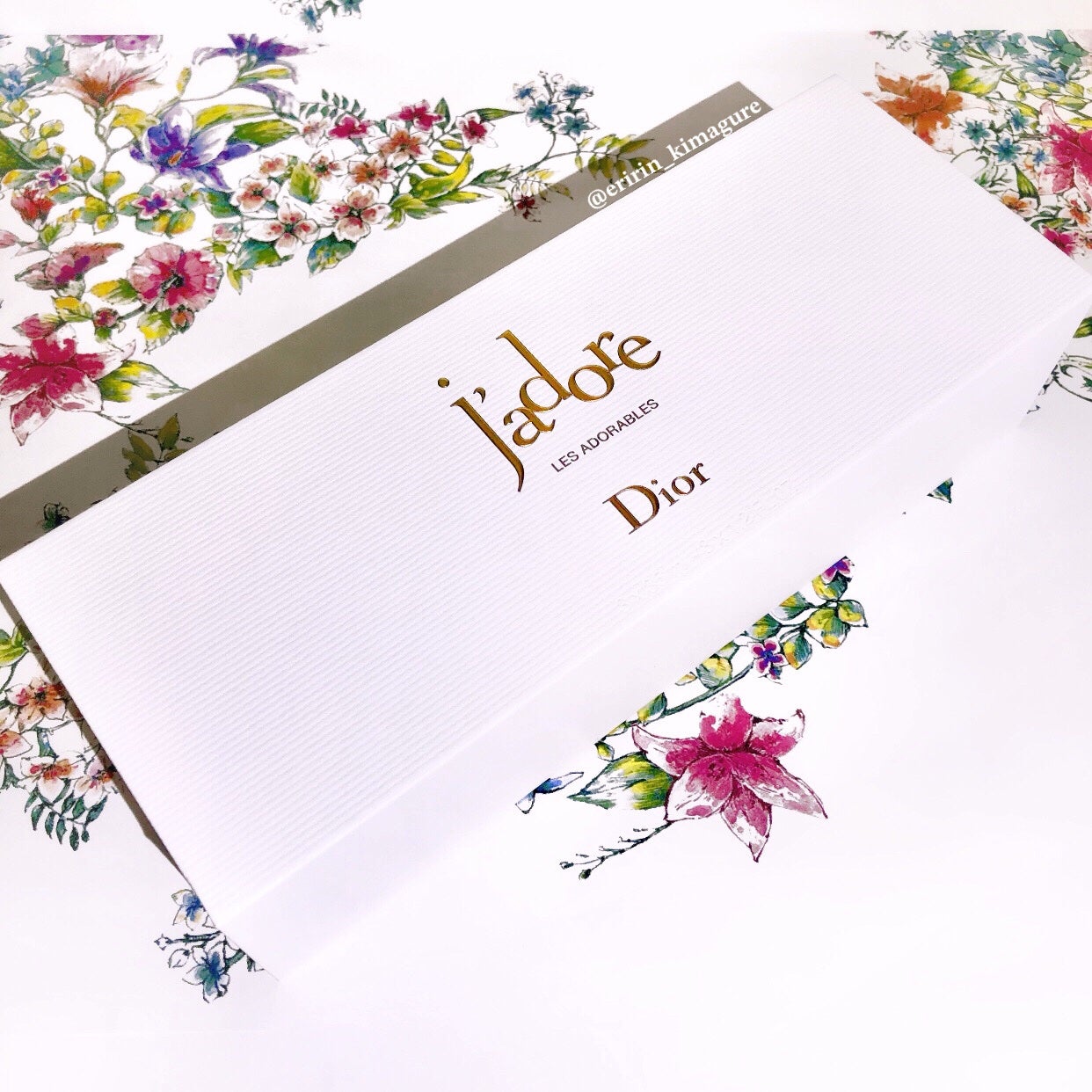 ダーリン Dior j'adore ミニチュアボディコフレ 試してみた】Dior ジャドール ミニチュア ボディ コフレのリアル