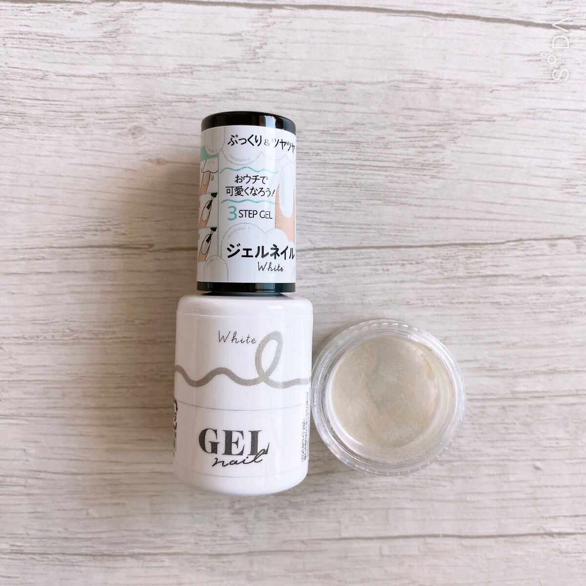 ミラーネイルパウダー/DAISO/ネイル用品を使ったクチコミ(1枚目)