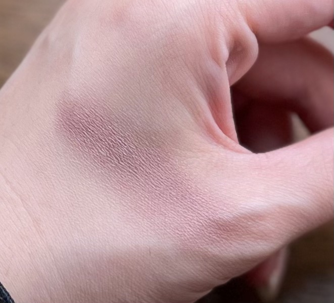 アイグロウジェム スキンシャドウ 19G mauve taupe/DECORTÉ/ジェル・クリームアイシャドウを使ったクチコミ（2枚目）