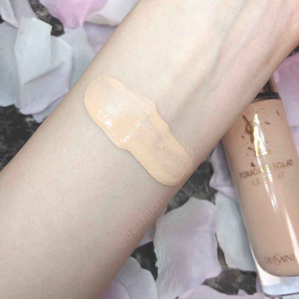 タン ラディアント タッチ エクラ/YVES SAINT LAURENT BEAUTE/リキッドファンデーションを使ったクチコミ(2枚目)
