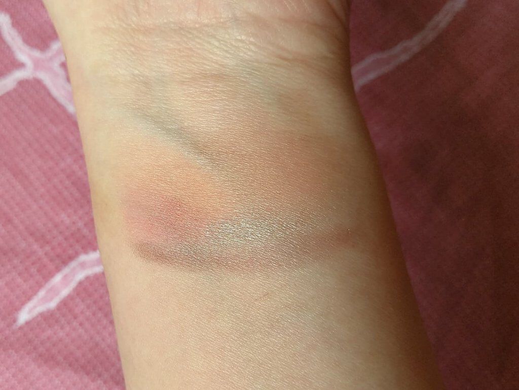 セルヴォーク ヴォランタリー アイズ 20 ペールグリーン/Celvoke/単色アイシャドウを使ったクチコミ（3枚目）