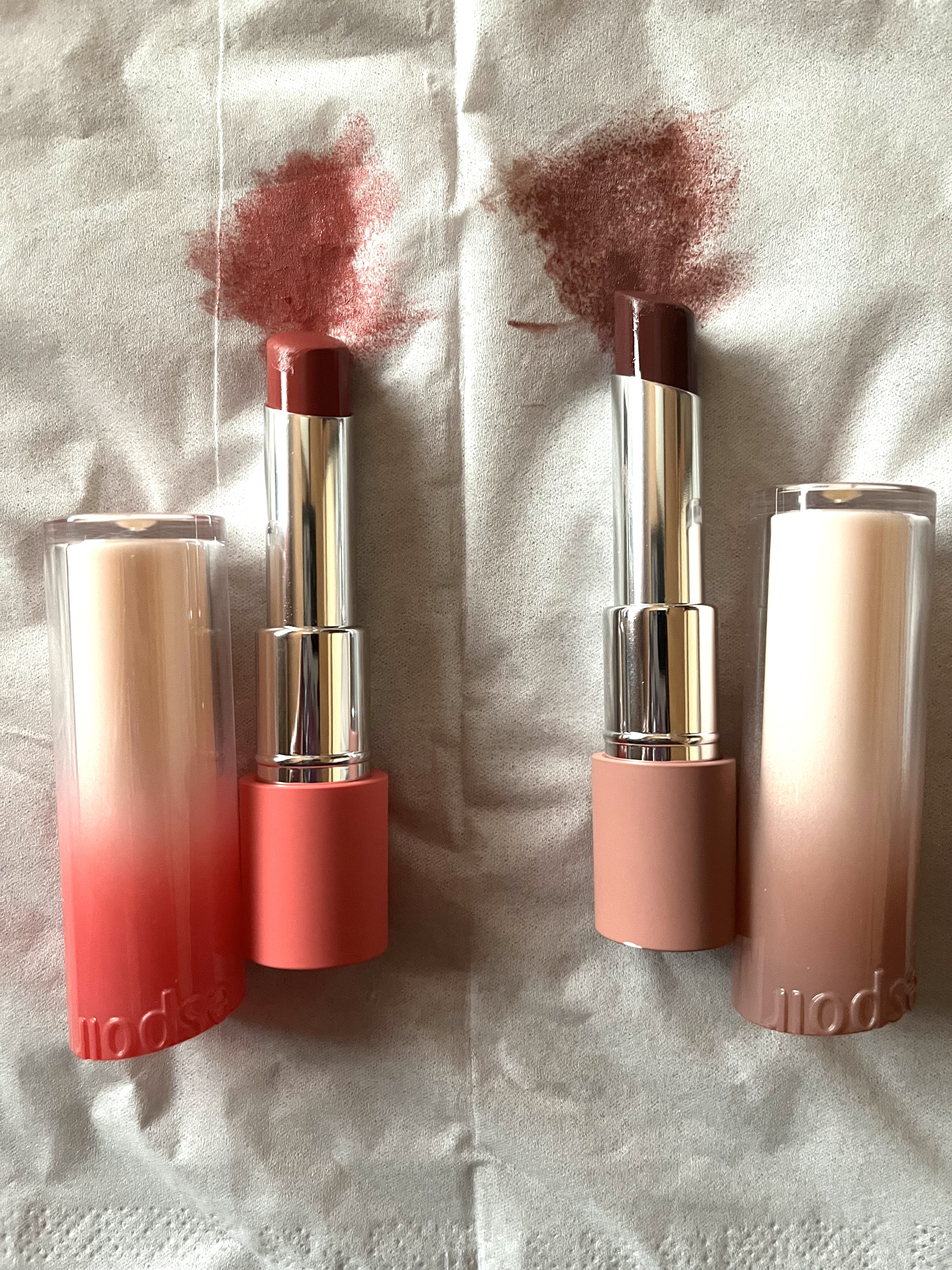 ノーウェアリップスティック バーミンググロー/espoir/口紅を使ったクチコミ（3枚目）