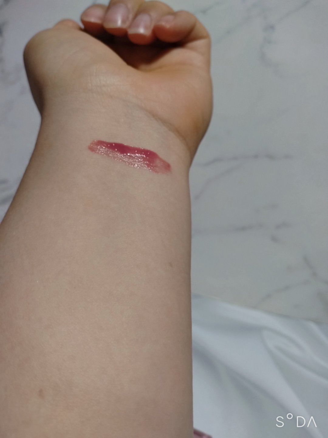 デュイフルウォーターティント/rom&nd/リップティントを使ったクチコミ（2枚目）