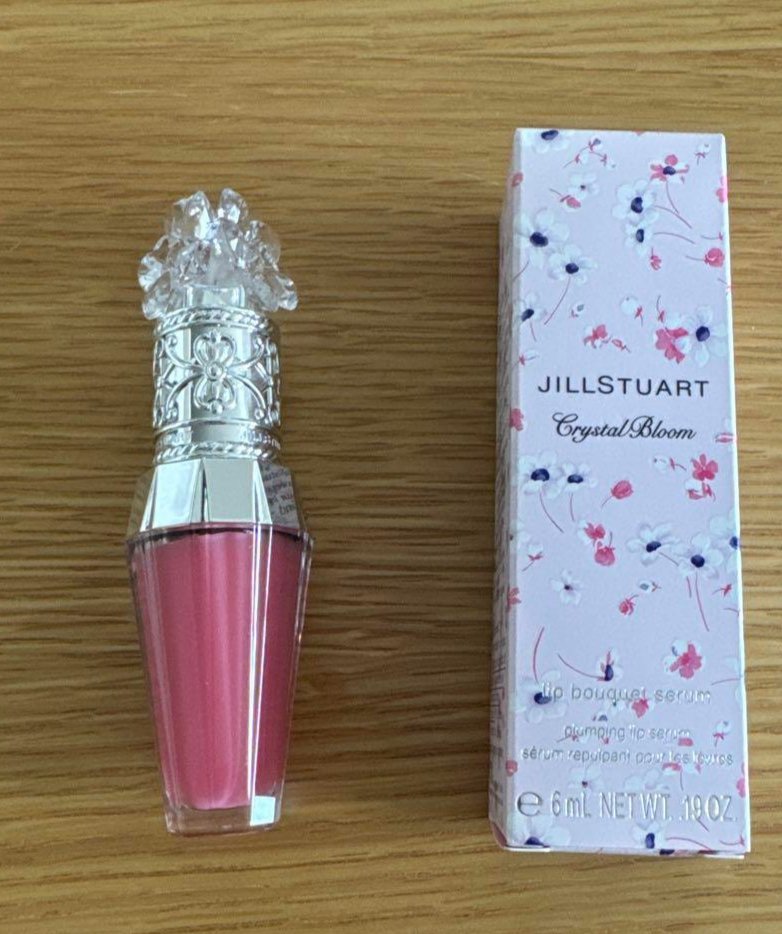 ジルスチュアート　クリスタルブルーム　リップブーケ セラム 101 gardenia sparkle（限定色）/JILL STUART/リッププランパーを使ったクチコミ（1枚目）